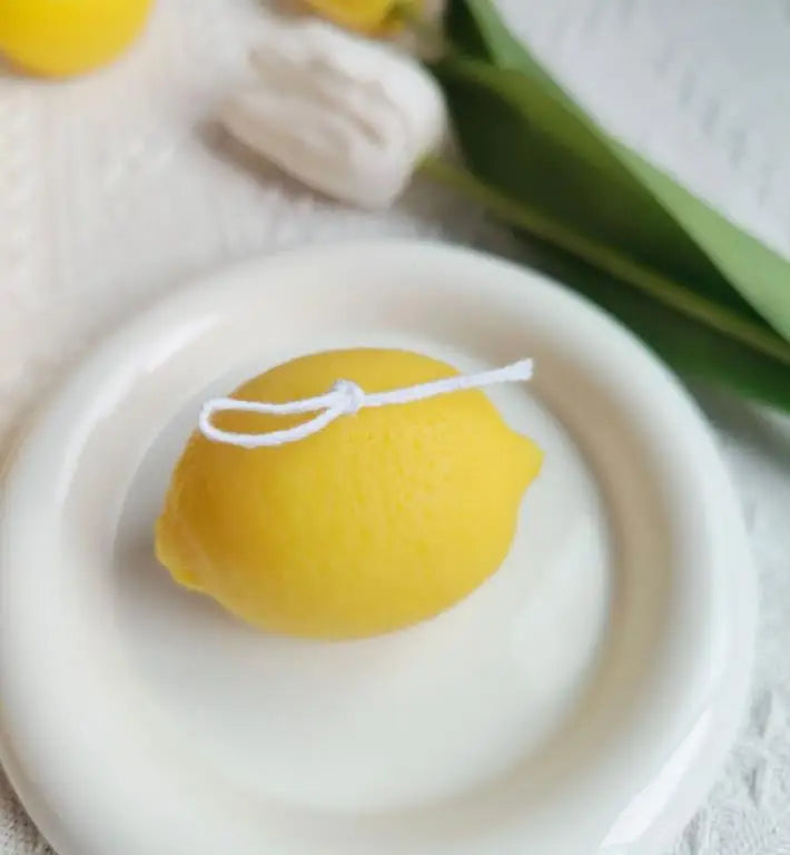 Lemon-Scented Half Lemon Candle